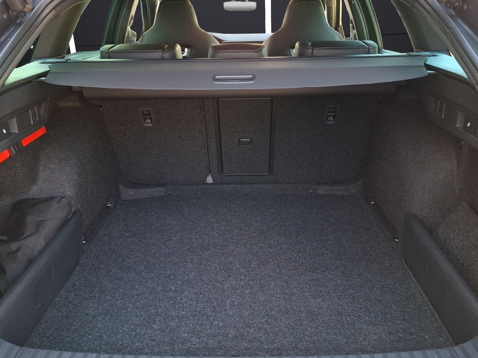Fahrzeugabbildung SKODA Octavia Combi TDI RS Plus 4x4 Matrix Navi HUD AI