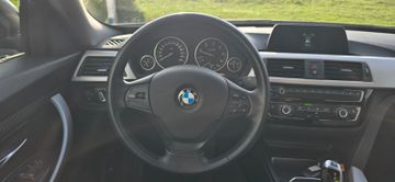 BMW 320 - 12