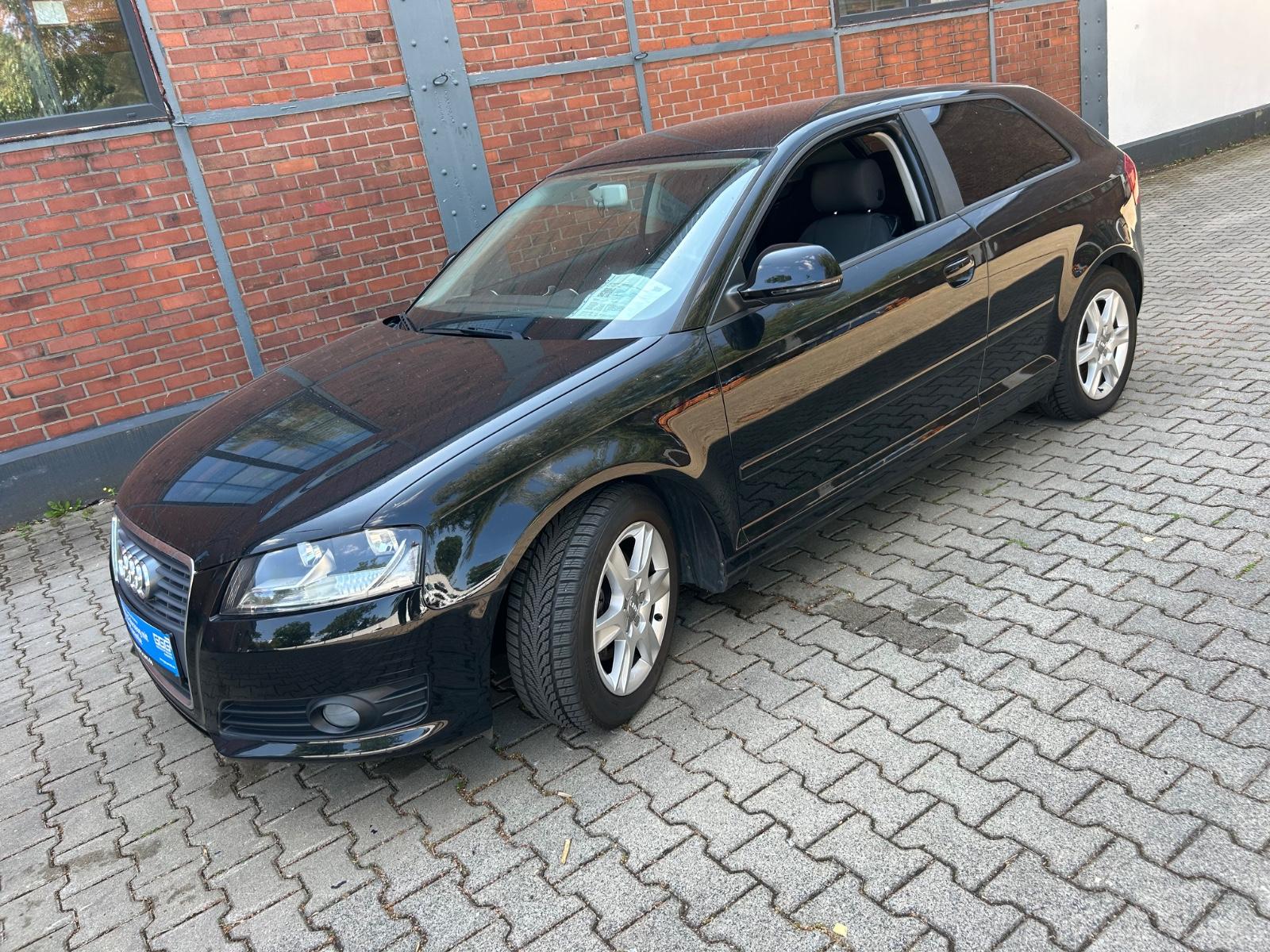 Audi A3 1.4 TFSI Attraction**Inspektion Neu*82876 Km*