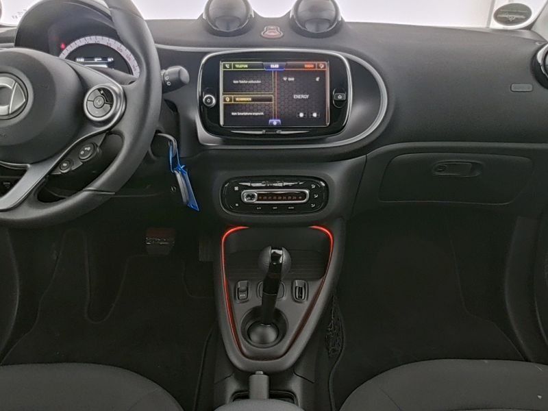Fahrzeugabbildung Smart smart EQ fortwo Exclusive*Pano*LED*Kamera*22kW*