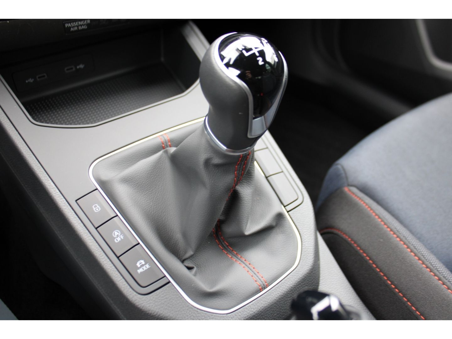 SEAT Ibiza 1.0 TSI FR LED Full Link PDC GRA Klimaauto - Image 24