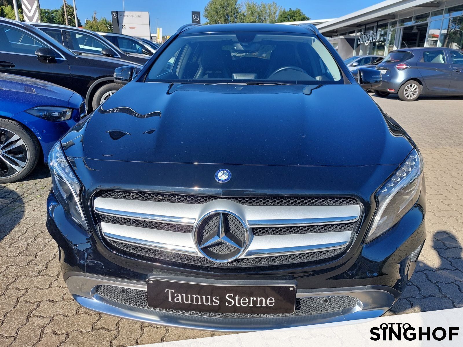 Fahrzeugabbildung Mercedes-Benz GLA 200 CDI 4MATIC Urban +AHK+Xenon+Rü Kam+Navi+