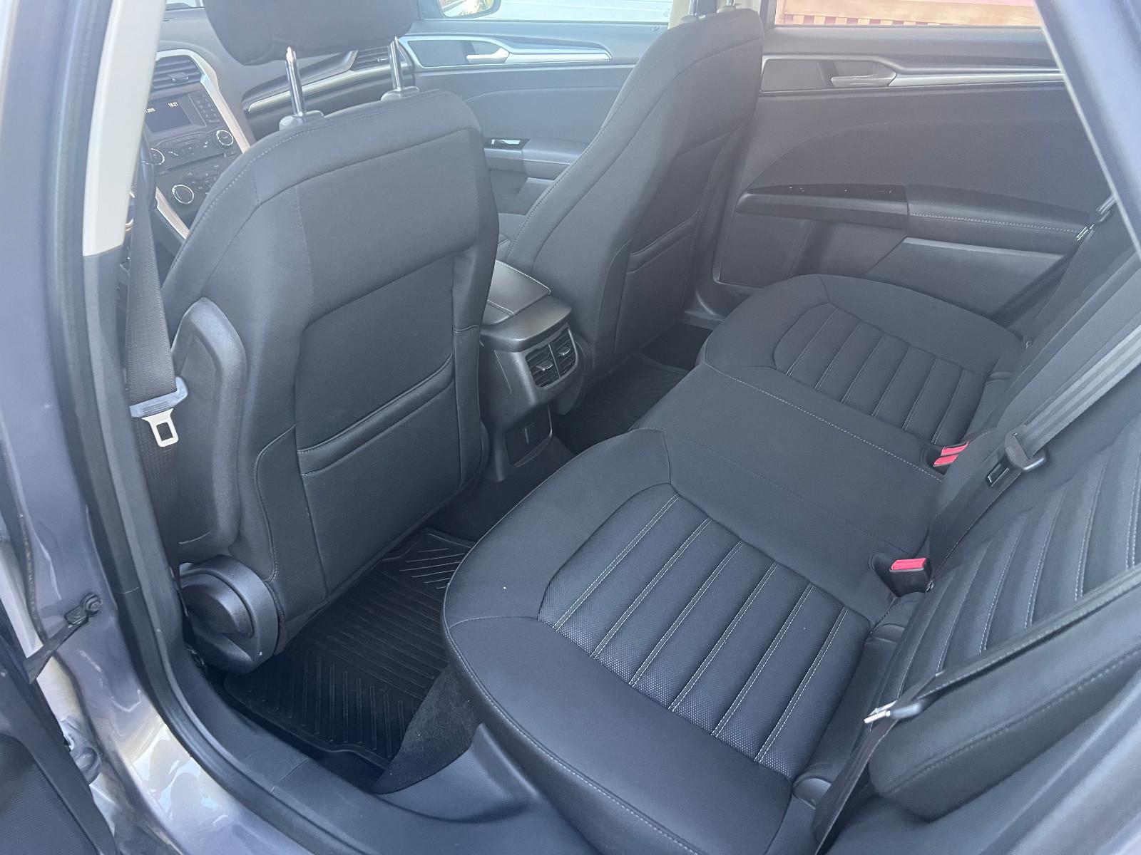 Ford Mondeo 2015 — photo 10