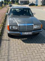 Mercedes-Benz Mercedes 123er 240td - Mercedes-Benz 240 aus 1982