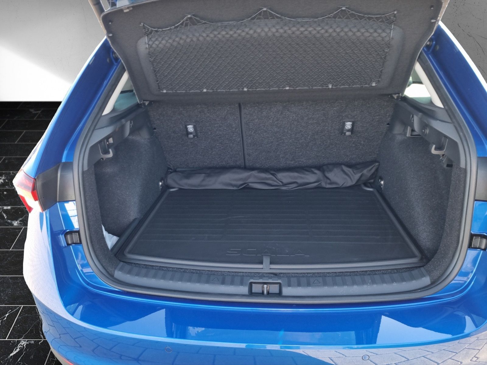 Fahrzeugabbildung SKODA Scala Tour 1,0 TSI 85KW/115PS AHK Fahrassi+