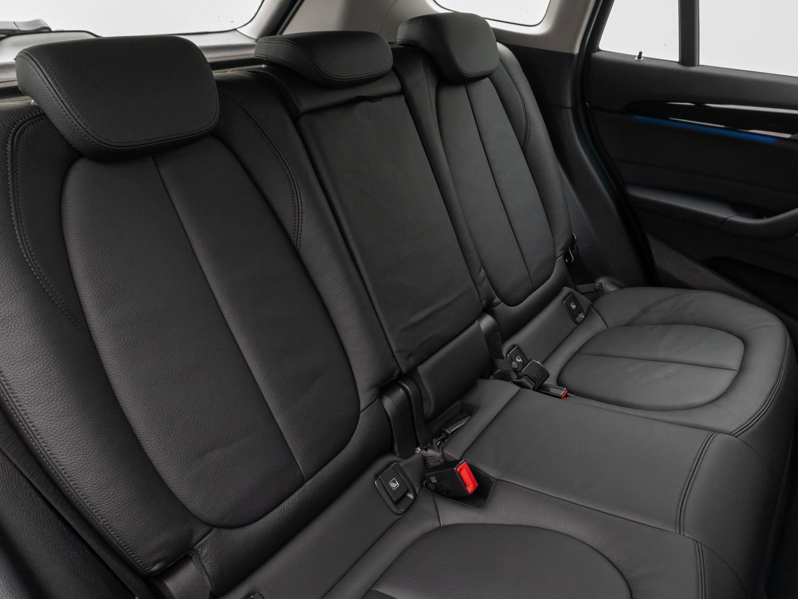 Fahrzeugabbildung BMW X1 xD25e PDC DAB Navi Lordos Geschwindigkeitsreg