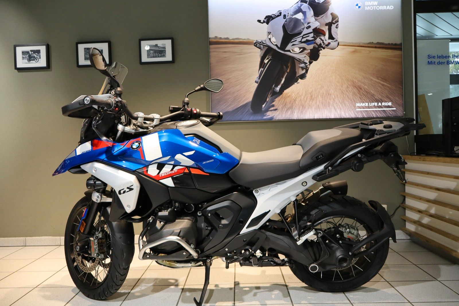 Fahrzeugabbildung BMW R1300GS ASA, 4 Pakete & Motorschutzbügel