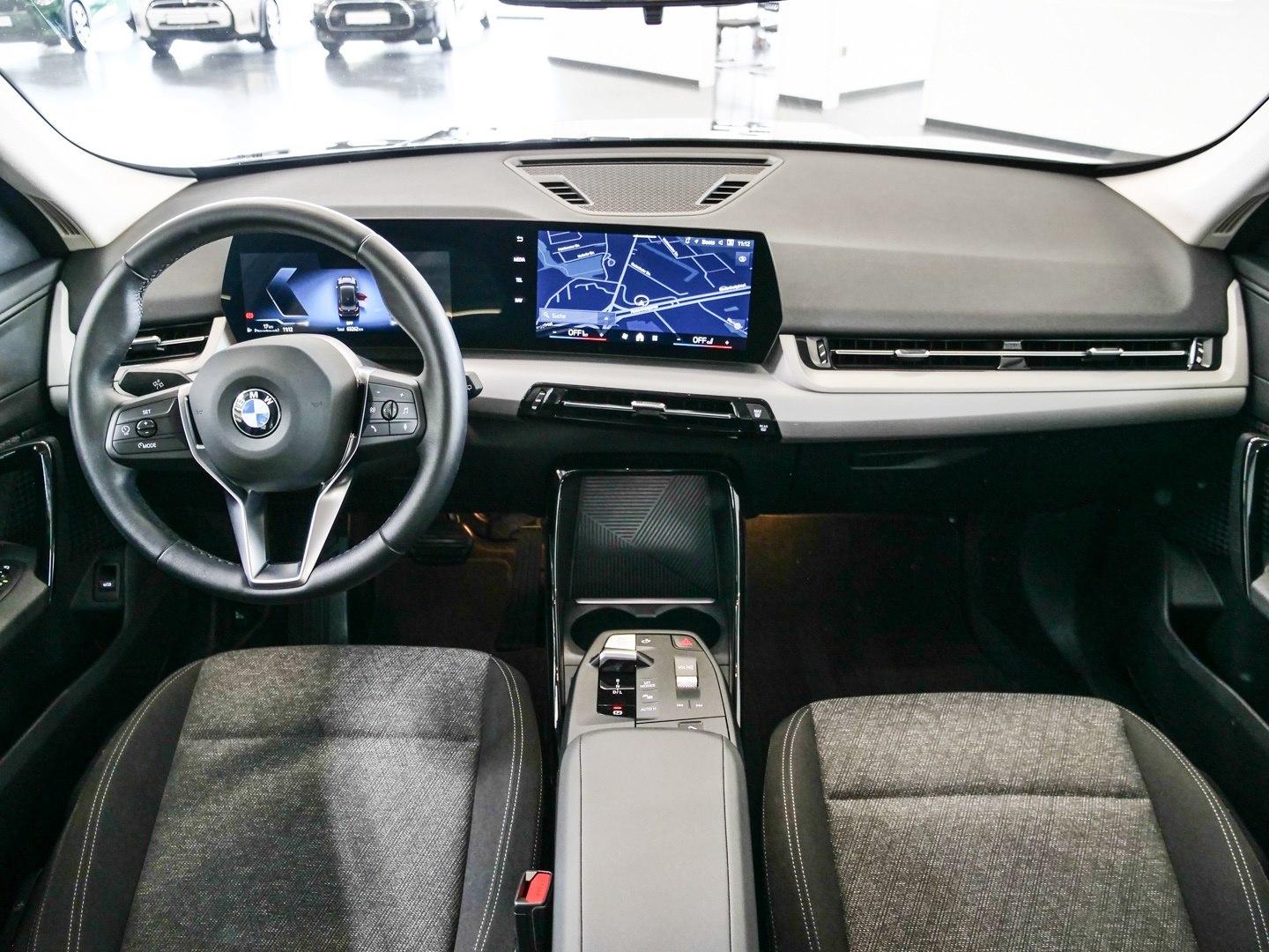BMW X1 sDrive18d Aut Nav LED Parkass+RFK+PDC Shz 17", миниатюра 14