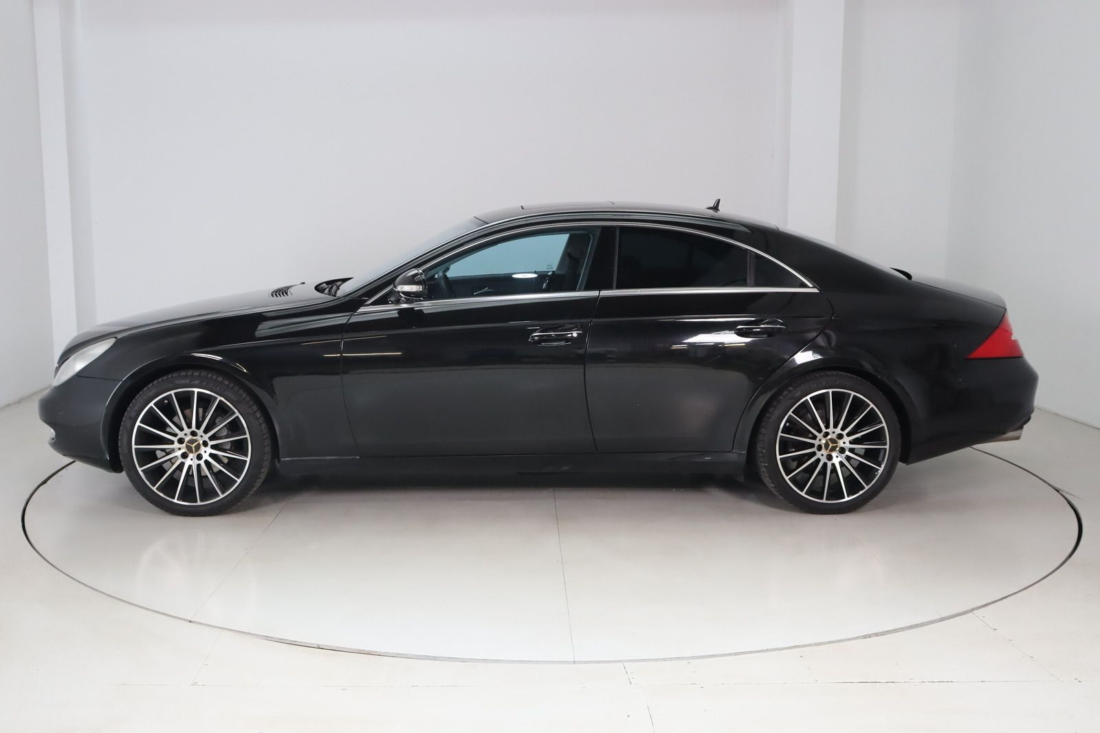 Fahrzeugabbildung Mercedes-Benz CLS 320 CDI Leder * Navi * Sitzheizung