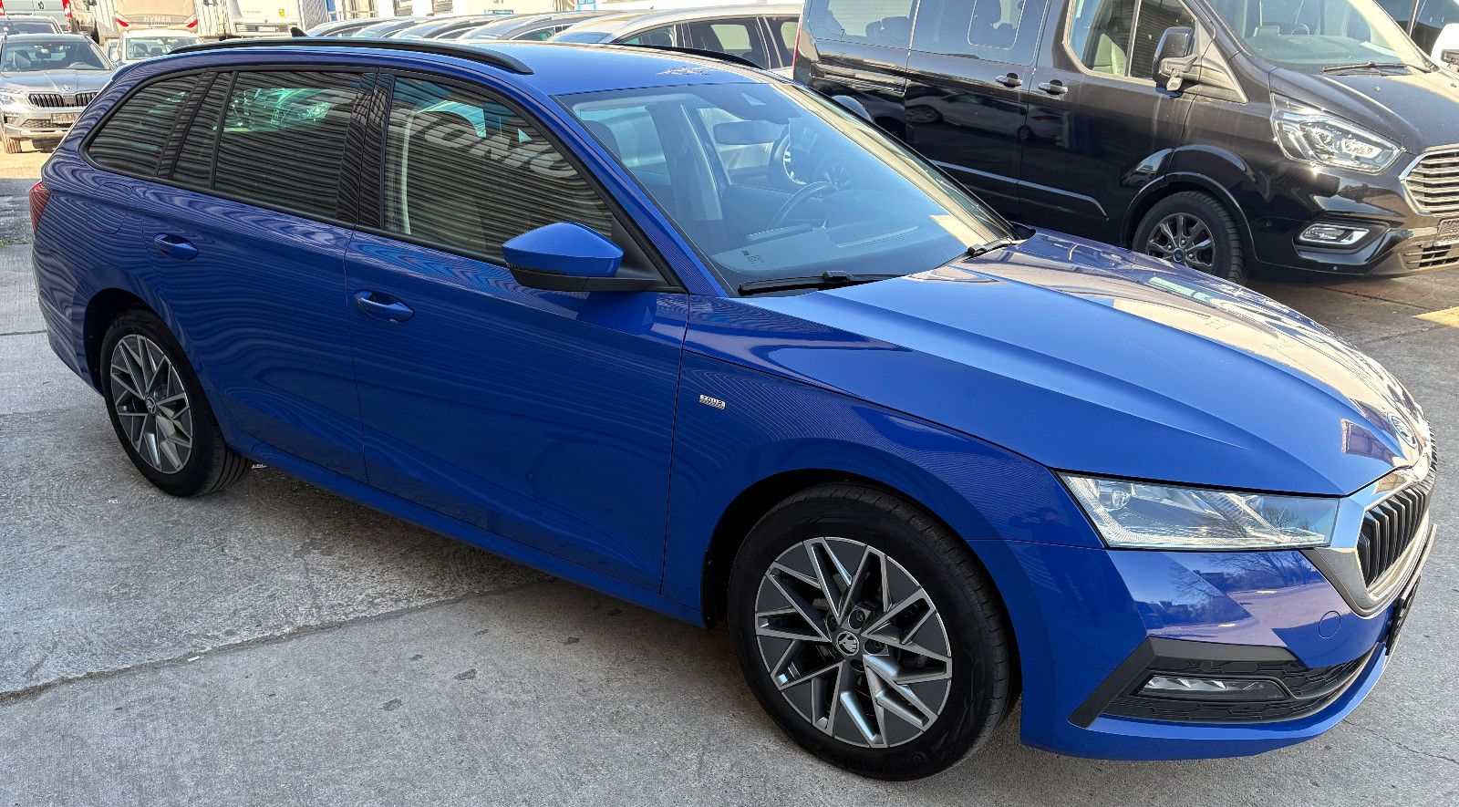 Skoda Octavia Kombi Ambition *NAVI*LED*VIRT*KEYL*PDC* imagem 3