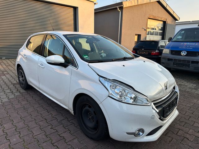 Peugeot 208 Allure*UNFALLFAHRZEUG*NAVI*PDC*