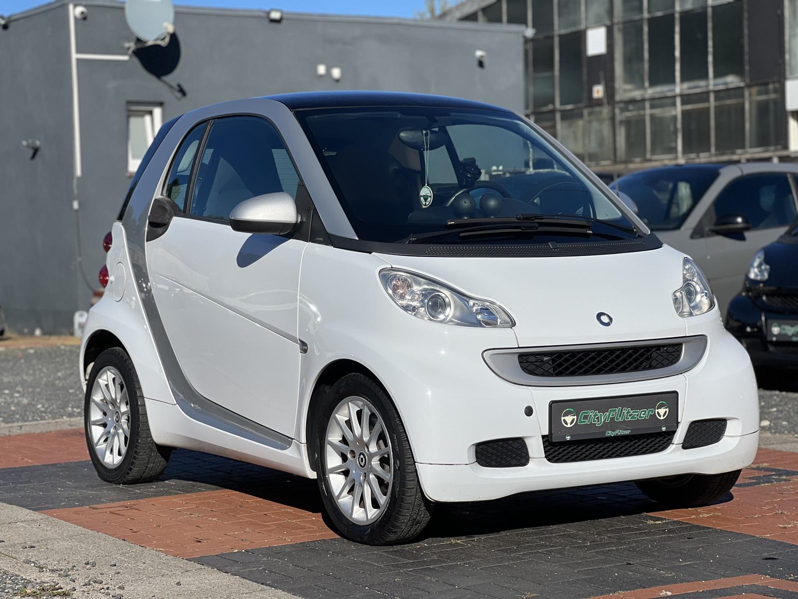 Smart ForTwo Automatik*Pano*Klima*Allwetter*TÜVNeu*