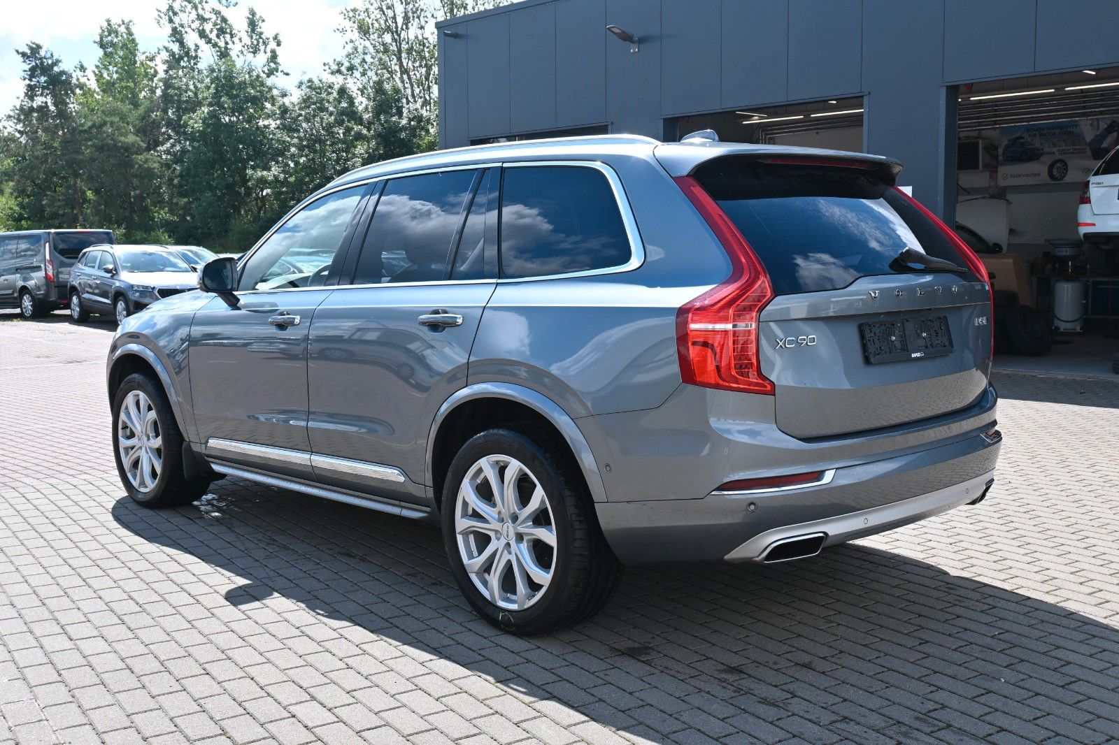 Fahrzeugabbildung Volvo XC90 D5 AWD Autom Inscription*STDHZG*360*ACC*7-S