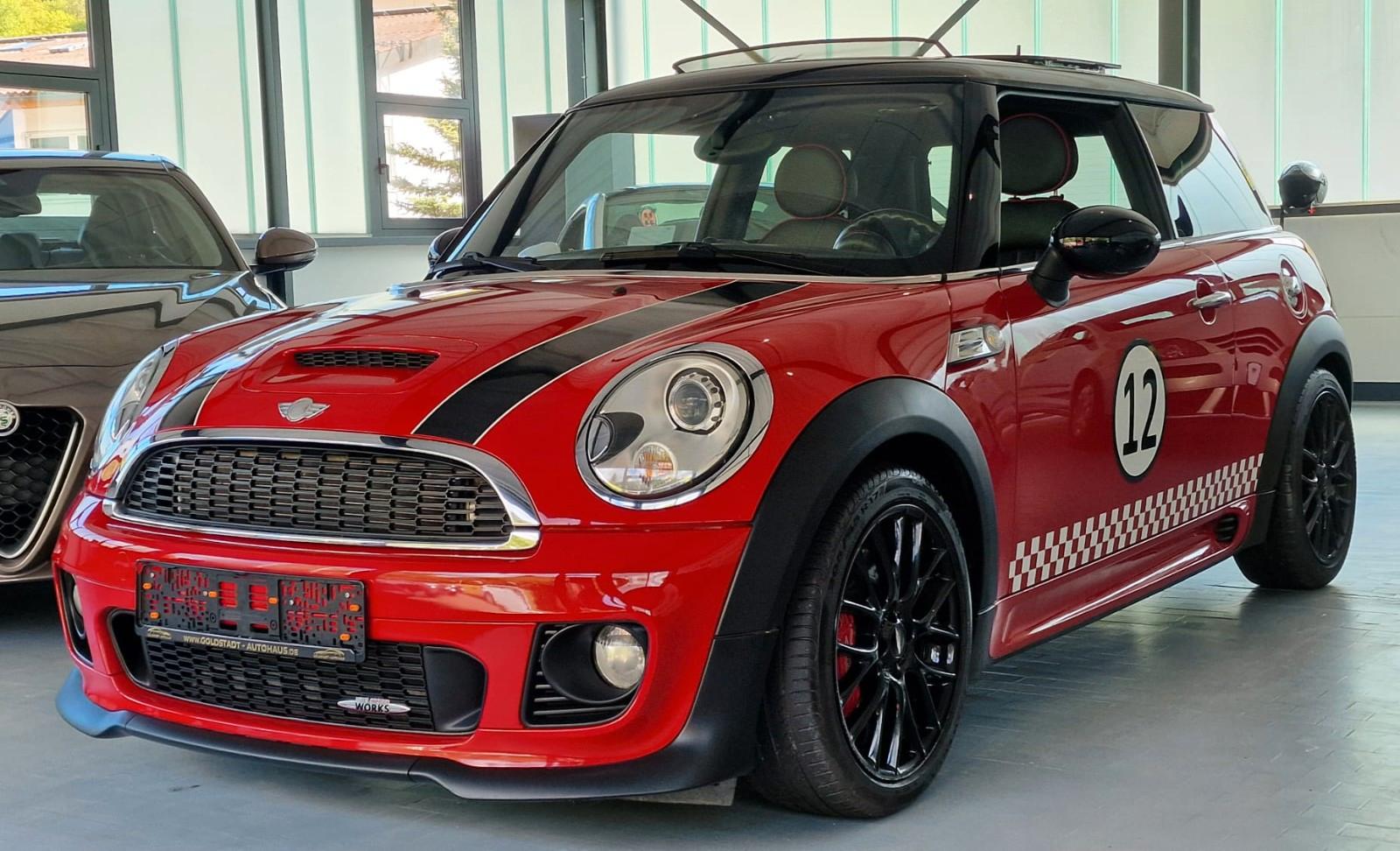 MINI John Cooper*PANO.*SCHIEBEDACH*HARMAN/KARDON