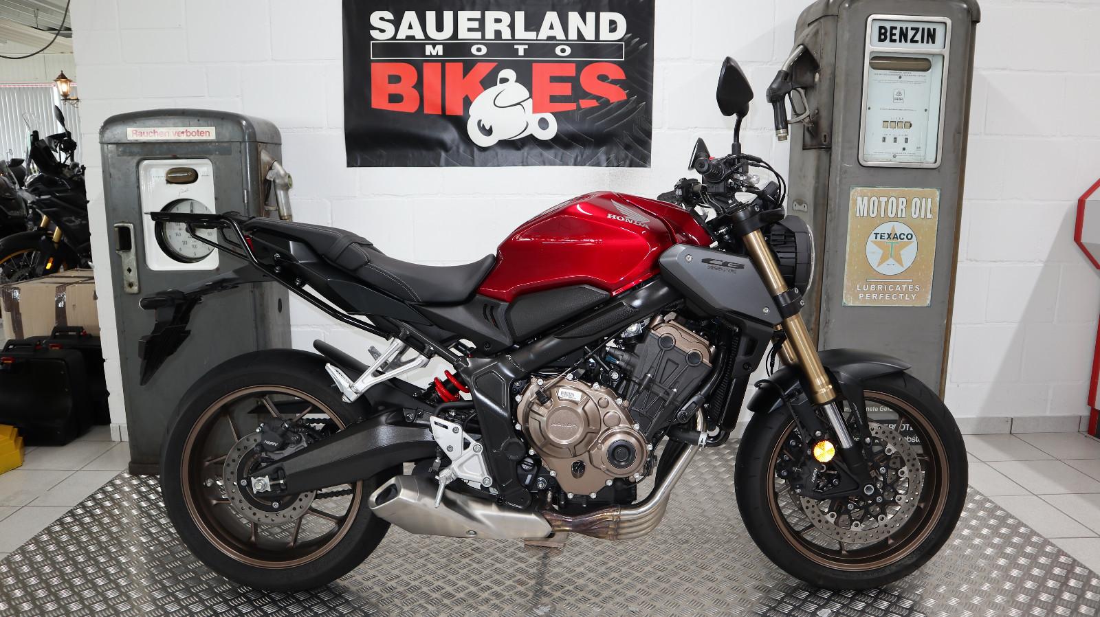 Honda CB 650 RA  1.Hand