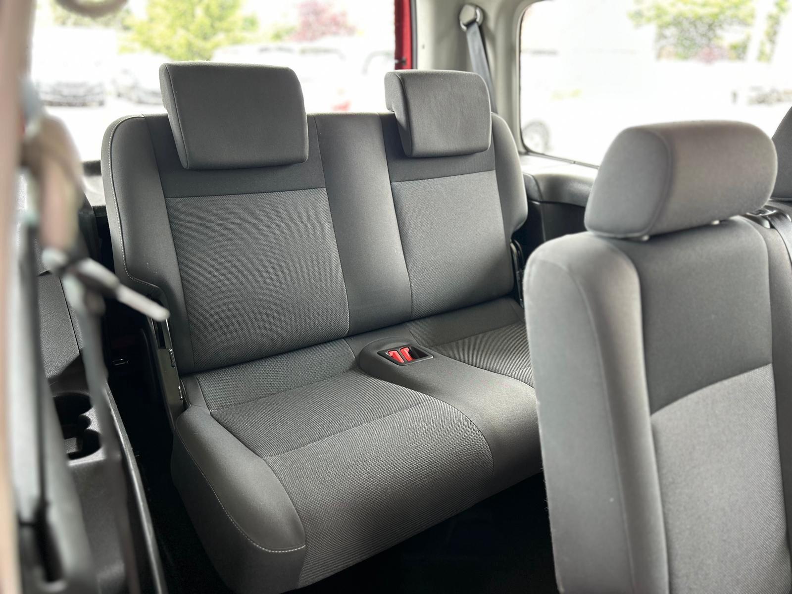 Volkswagen Caddy Kombi Maxi *1.Hand*7-Sitze*PDC*TÜV NEU*