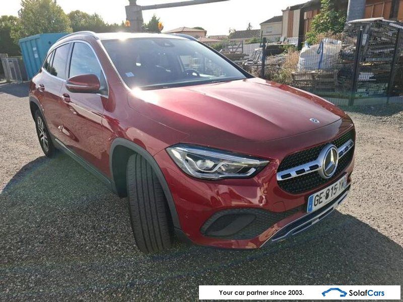 Mercedes-Benz GLA 250 e Pano LED Widescreen Navi 1/2 Leather  imagem 2