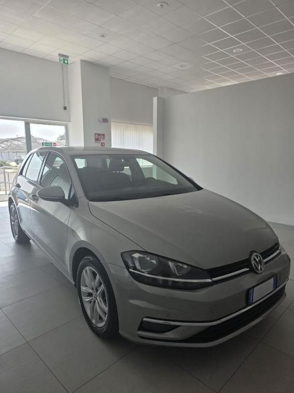 Image of Volkswagen Golf