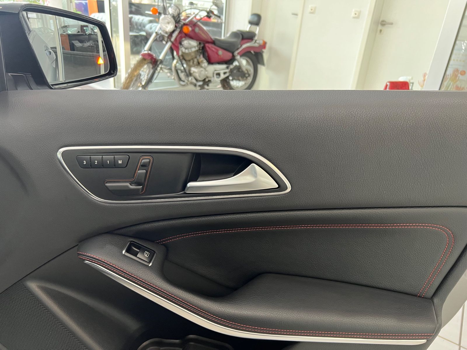Fahrzeugabbildung Mercedes-Benz A 45 AMG 4Matic*MATT-GRAU*PERFORMANCE SITZE&AUSP
