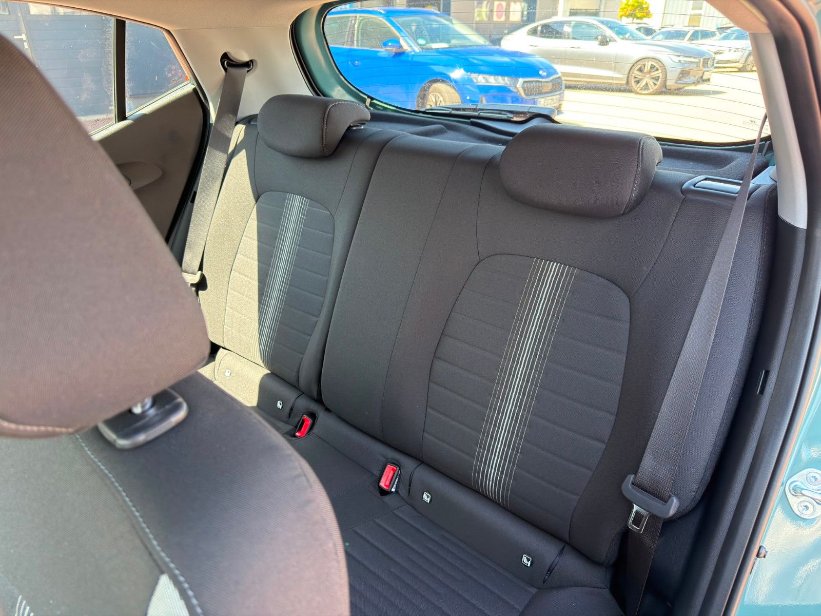 Fahrzeugabbildung Hyundai i10 1.0 Select *Navi*Klima*CarPlay*RFKamera*PDC*