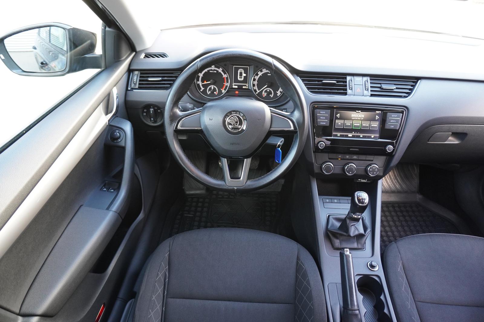 Skoda Octavia Combi 1.4 16V TSI Active Klima PDC AHK