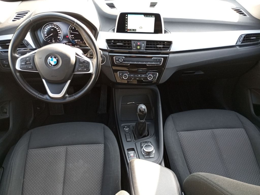 Fahrzeugabbildung BMW X1 SDRIVE 1,8 ADVANTAGE Navi Sitzheizung