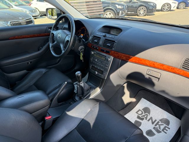 Toyota Avensis Kombi 2.0 Executive