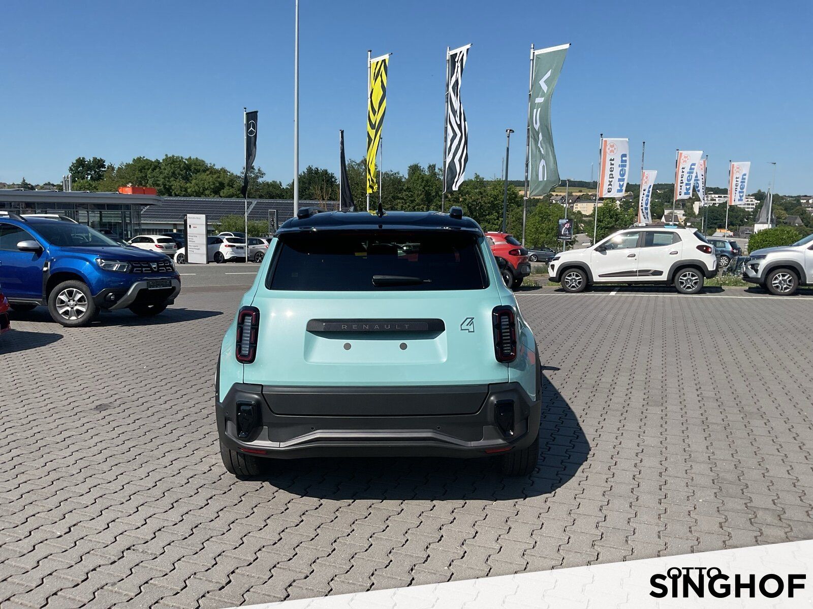 Fahrzeugabbildung Renault R 4 E-Tech elektrisch Iconic 150 Comfort Range