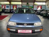 Volkswagen Golf 3  1.8*AUTOMATIK*RENTNER*OLDTIM*SAMMLER*TÜV - gebrauchte Volkswagen Golf aus dem Jahr 1994