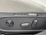 Volkswagen Golf 8 1.5 TSI Style PanoNaviACC EA8 - Volkswagen Golf mit Benzin-Antrieb: Kleinwagen, 1.8