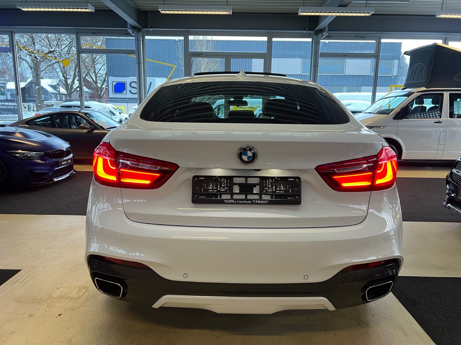 Fahrzeugabbildung BMW X6 xDrive 40 d M Sport Paket *Soft*Schiebedach*