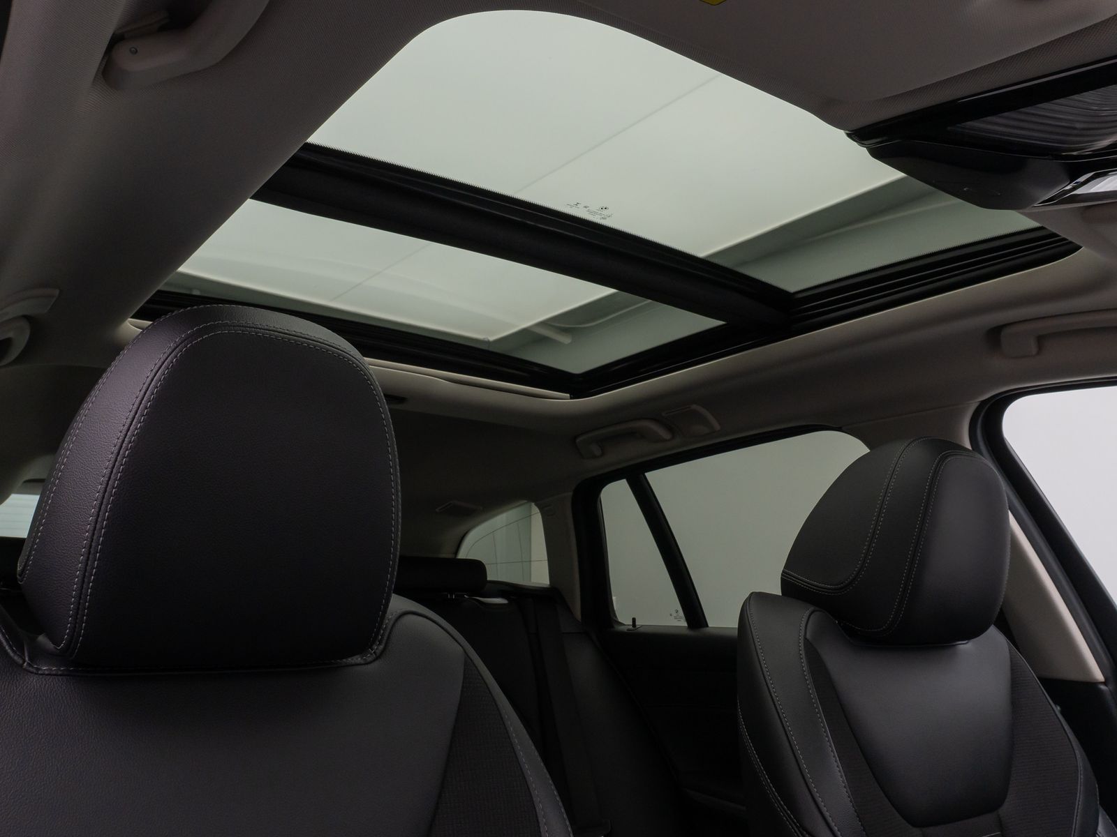 Fahrzeugabbildung BMW 320d xD  Sport Line Panorama DAB H/K Stop&Go AHK