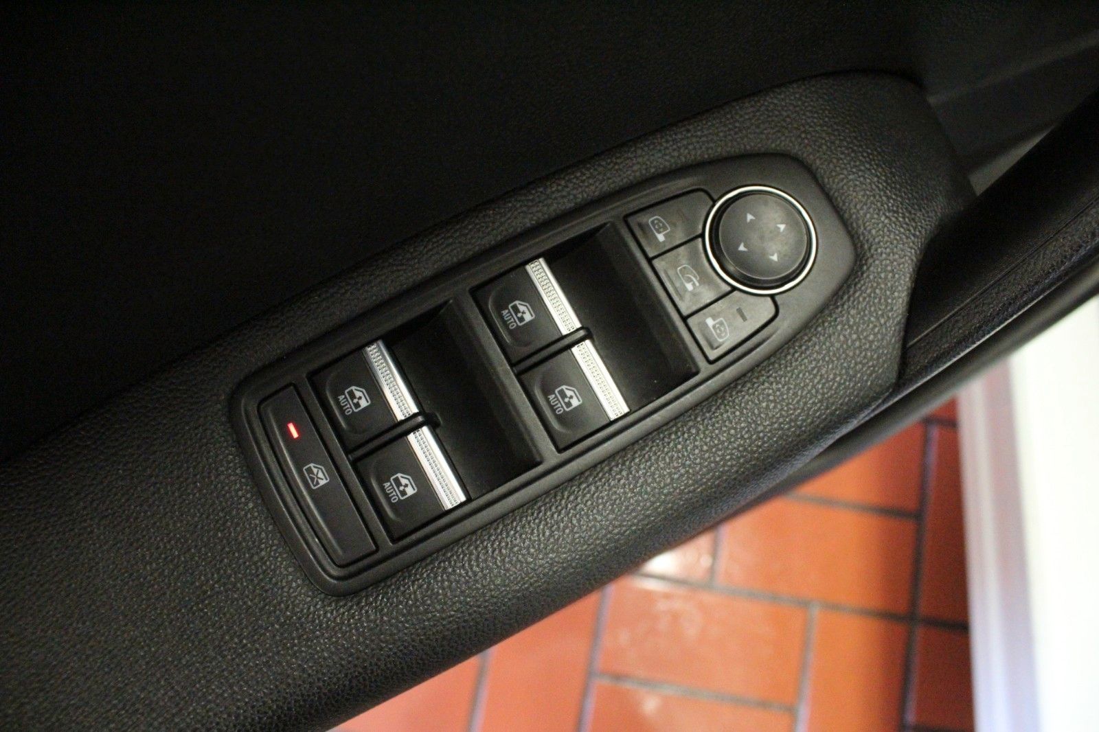 Fahrzeugabbildung Renault Captur E-Tech Plug-in 160 Plug in Hybrid