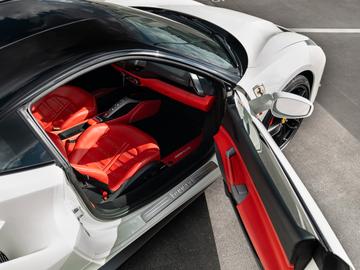 صورة مصغرة 17 لـ 2017 Ferrari 488 GTB
