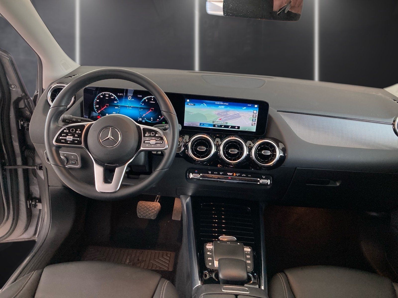 Fahrzeugabbildung Mercedes-Benz B 200 4M Progressive*AHK*Kam*Totwinkel*LED*MBUX*