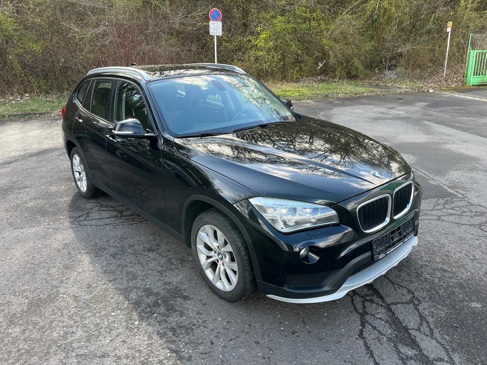 BMW X1 18 d sDrive*Panorama*