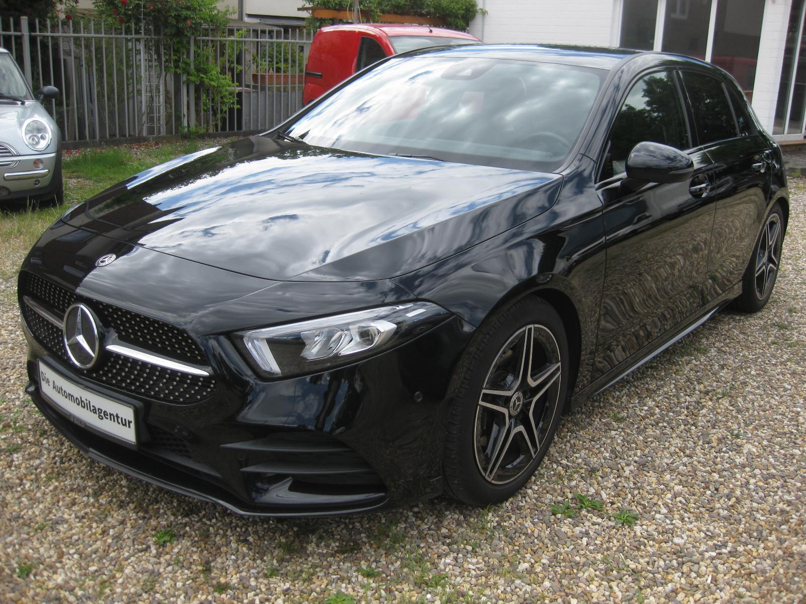 Mercedes-Benz A 180 AMG Line Night Paket
