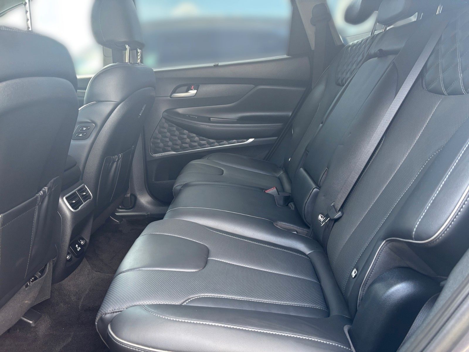 Fahrzeugabbildung Hyundai SANTA FE 2.2 CRDi Prime Assistenz-Paket