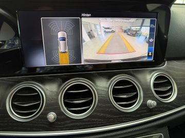 Mercedes E 200 - 12