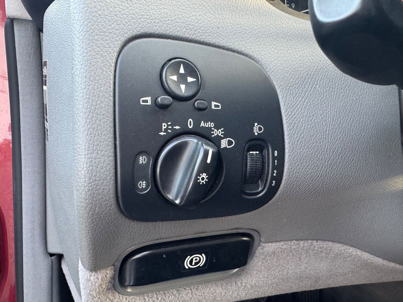 Fahrzeugabbildung Mercedes-Benz CLK 200 Kompressor Coupe/Elegance/S-Dach/SHZ/