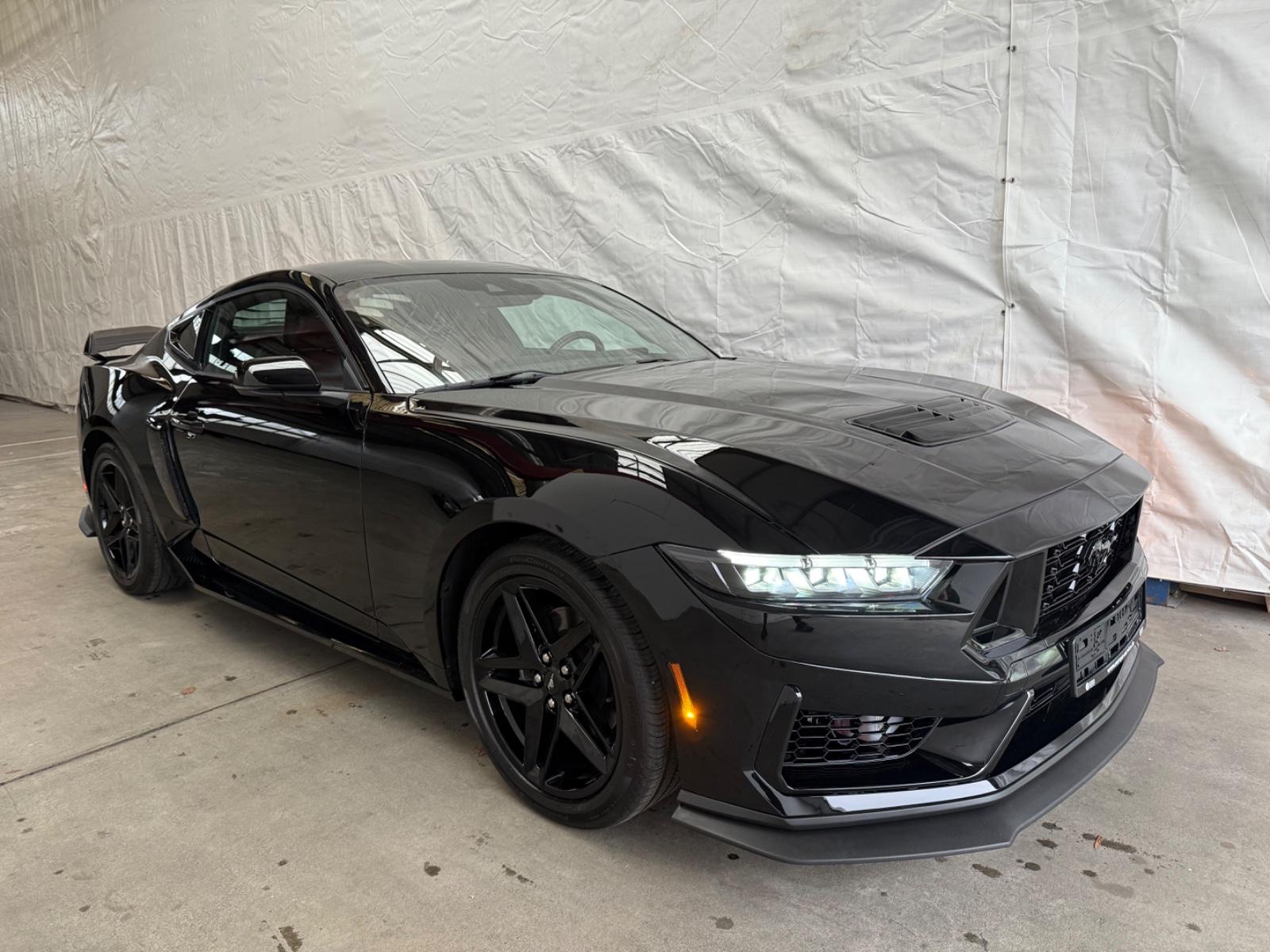 Ford Mustang 2.3 Leder CarPlay LED Digit Tach Kam B&O