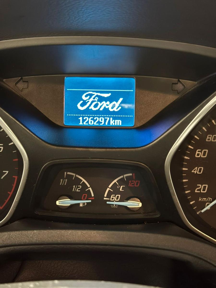 Ford Focus 2014 — фото 12
