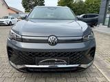 Volkswagen Tiguan 1.5 eTSI R-Line DSG *NAV*SHZ*MATRIX-L*AHK - Volkswagen Tiguan Geländewagen R line mit Benzin-Antrieb