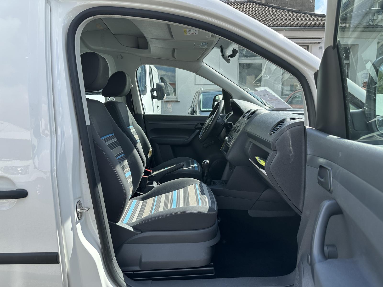 Volkswagen Caddy Maxi RAMPE / ROLLSTUHL / 1 HAND / 