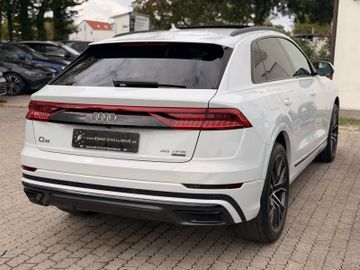 Audi Q8 - 12