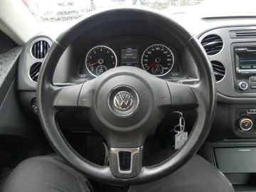 Volkswagen Tiguan - 11