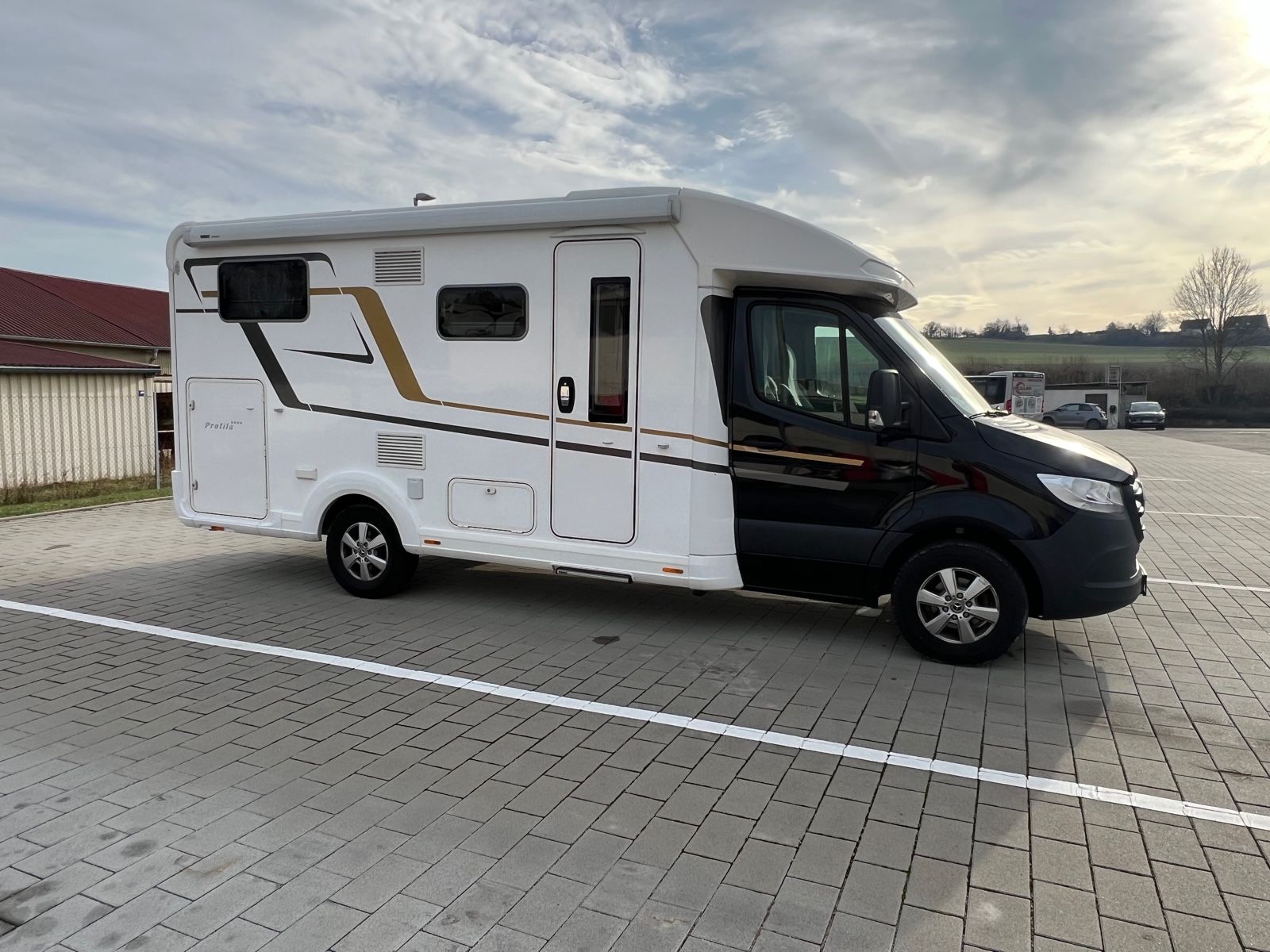 Fahrzeugabbildung Eura Mobil Profila T 676 EB *kein Vermieter / kein Hund*