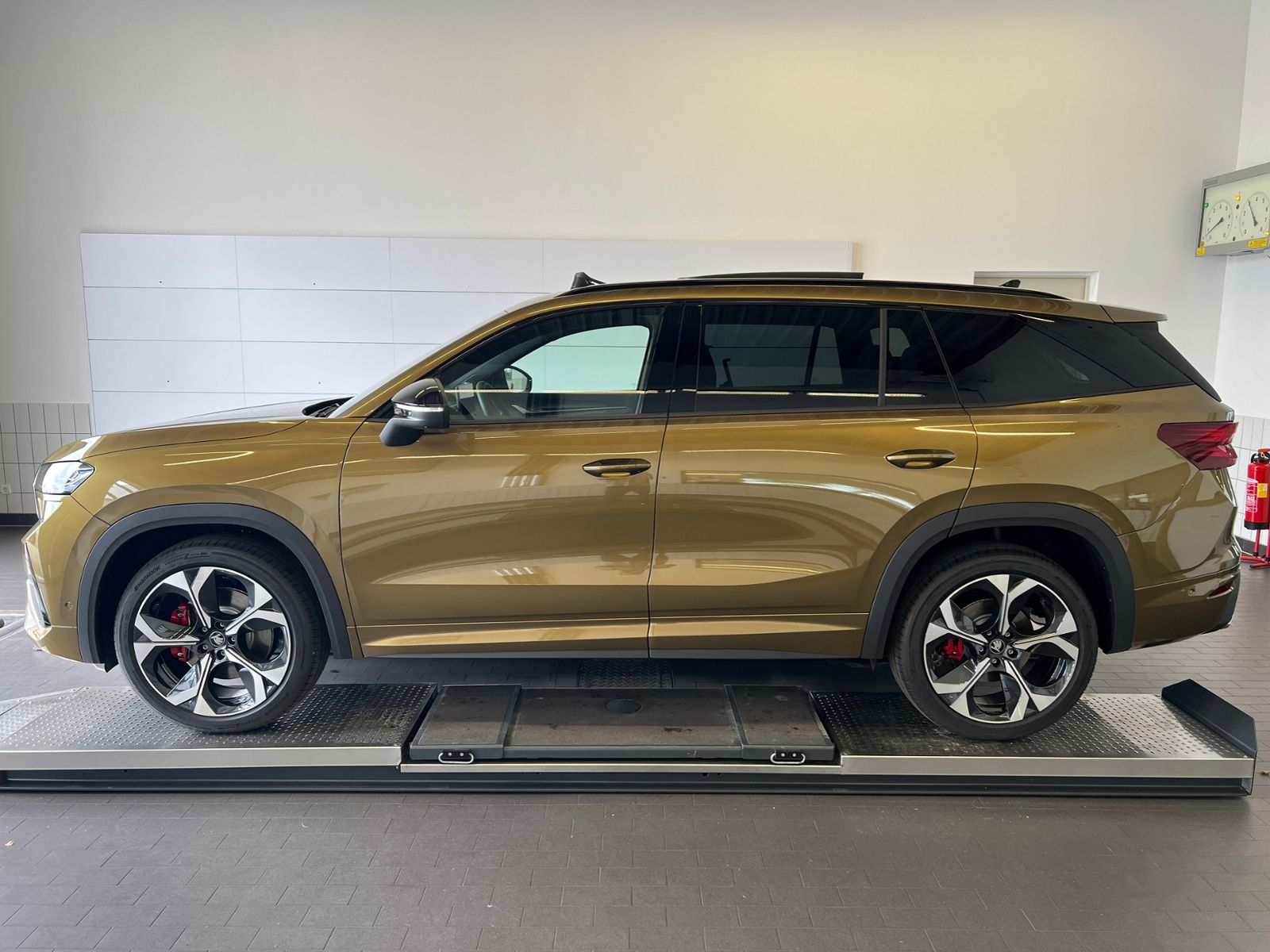 Fahrzeugabbildung SKODA Kodiaq RS 2.0 TSI DSG 4x4 *CANTON, Panorama, Sta