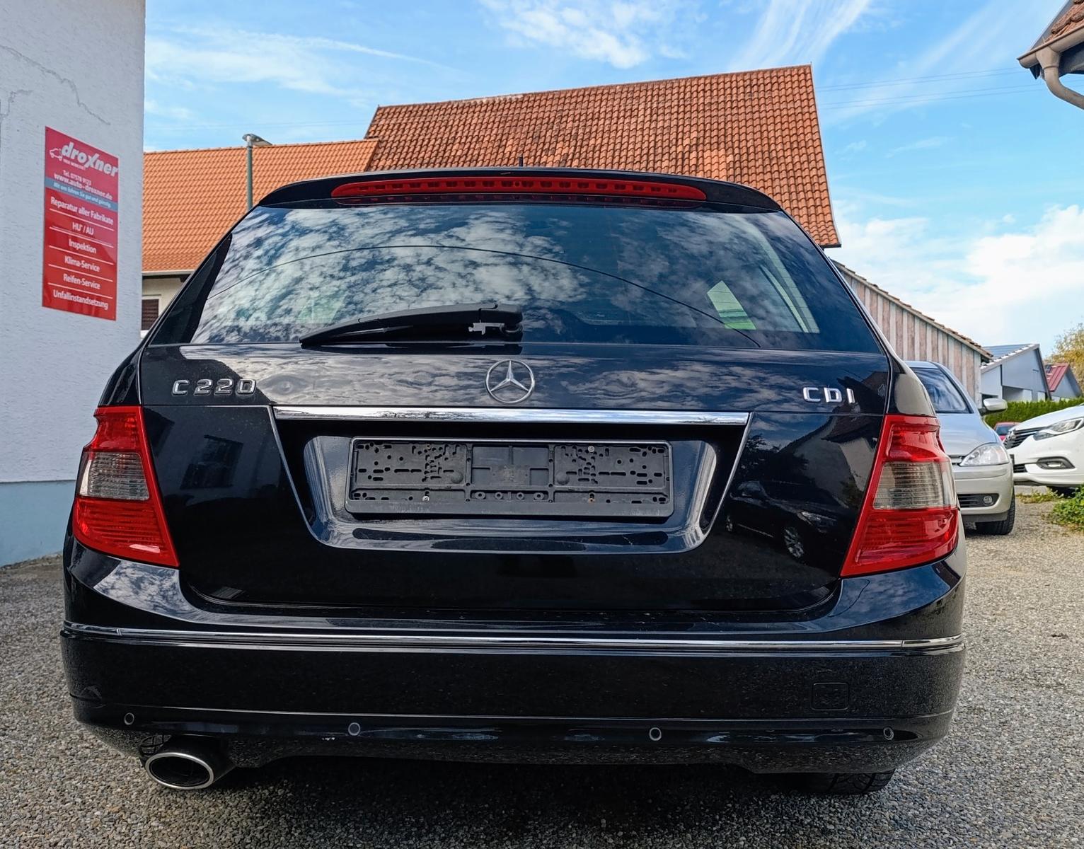 Mercedes-Benz C220 2011 — photo 6