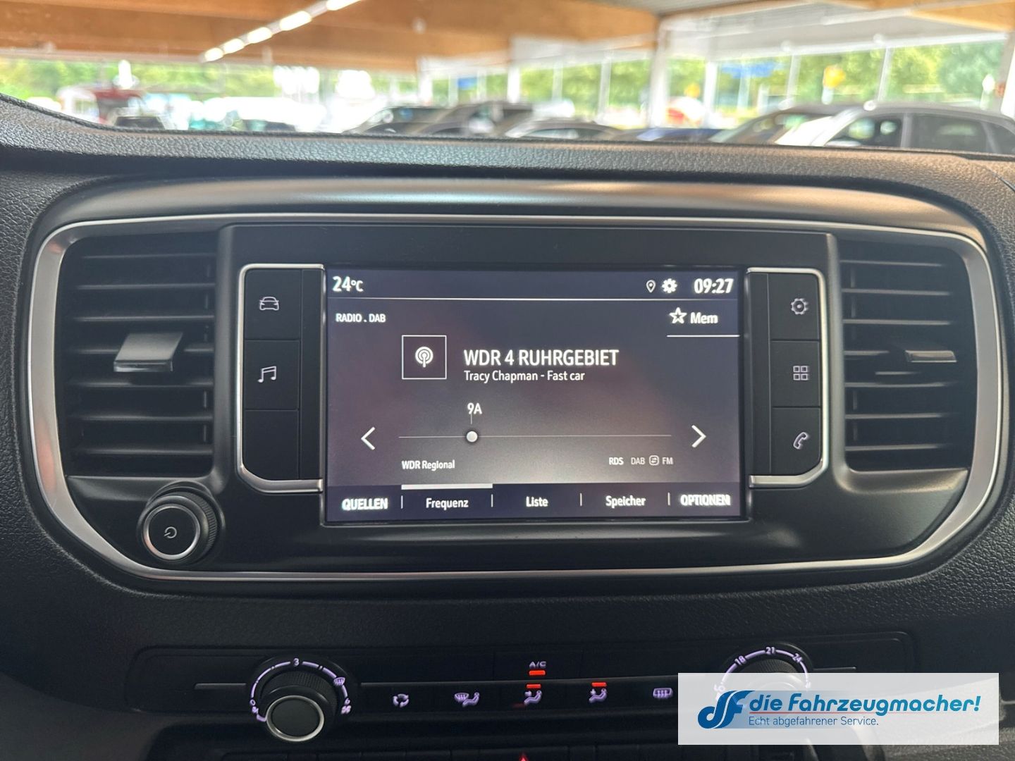 Fahrzeugabbildung Opel Vivaro Kombi L 1.5 D EU6d Apple CarPlay Android
